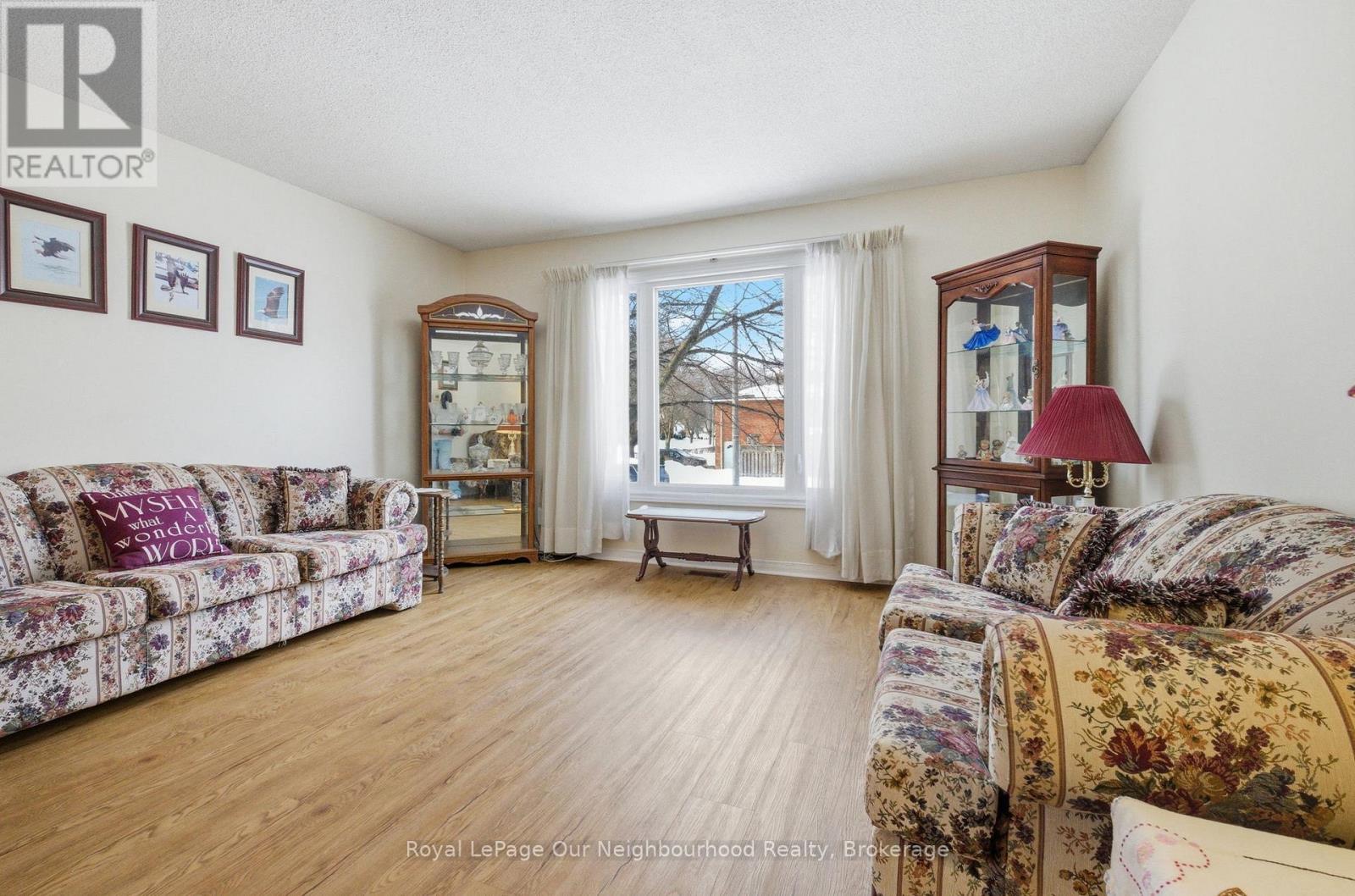 109 Ardwick Street, Whitby (Blue Grass Meadows), Ontario  L1N 8A1 - Photo 11 - E12848250