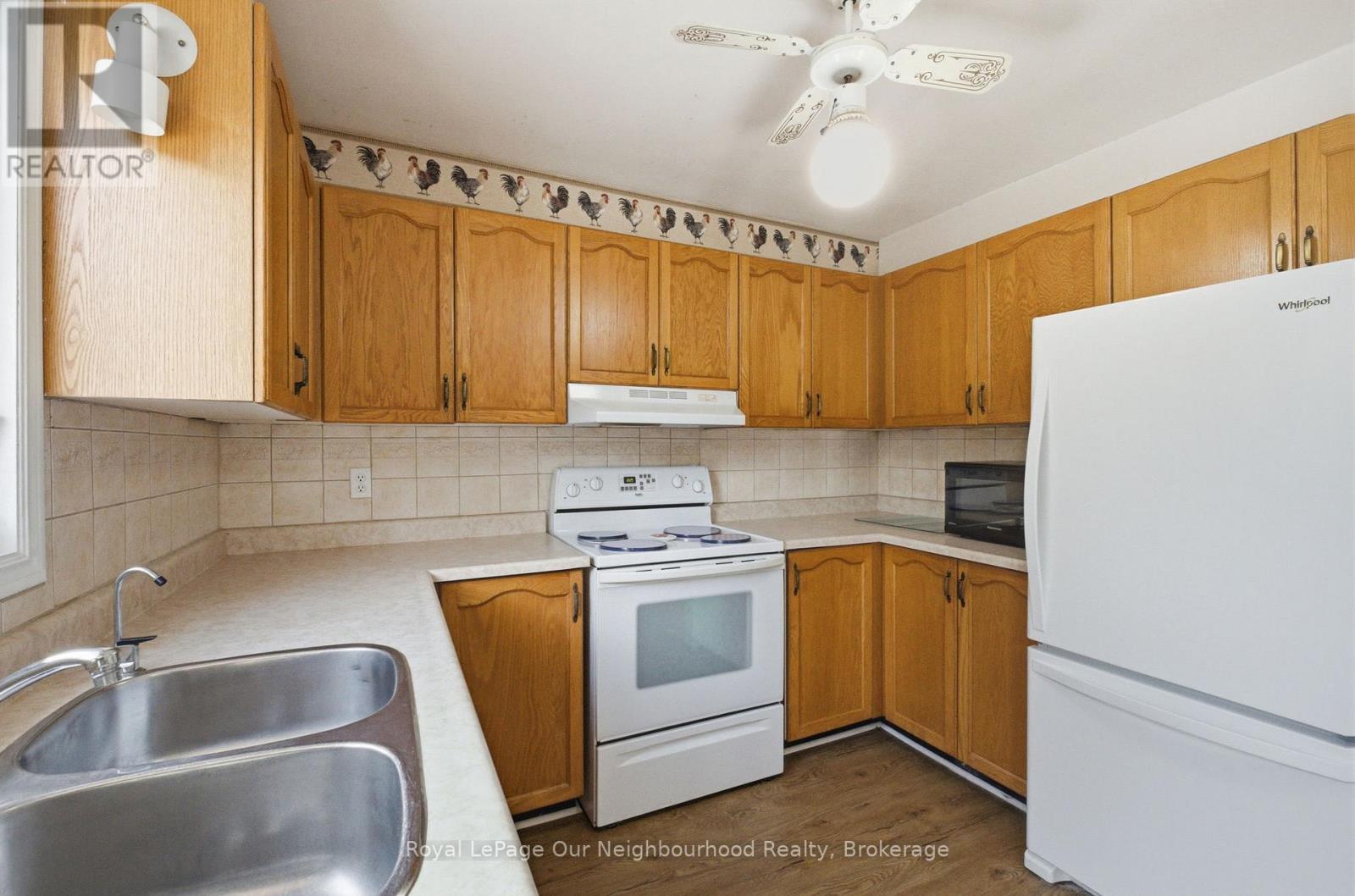 109 Ardwick Street, Whitby (Blue Grass Meadows), Ontario  L1N 8A1 - Photo 17 - E12848250