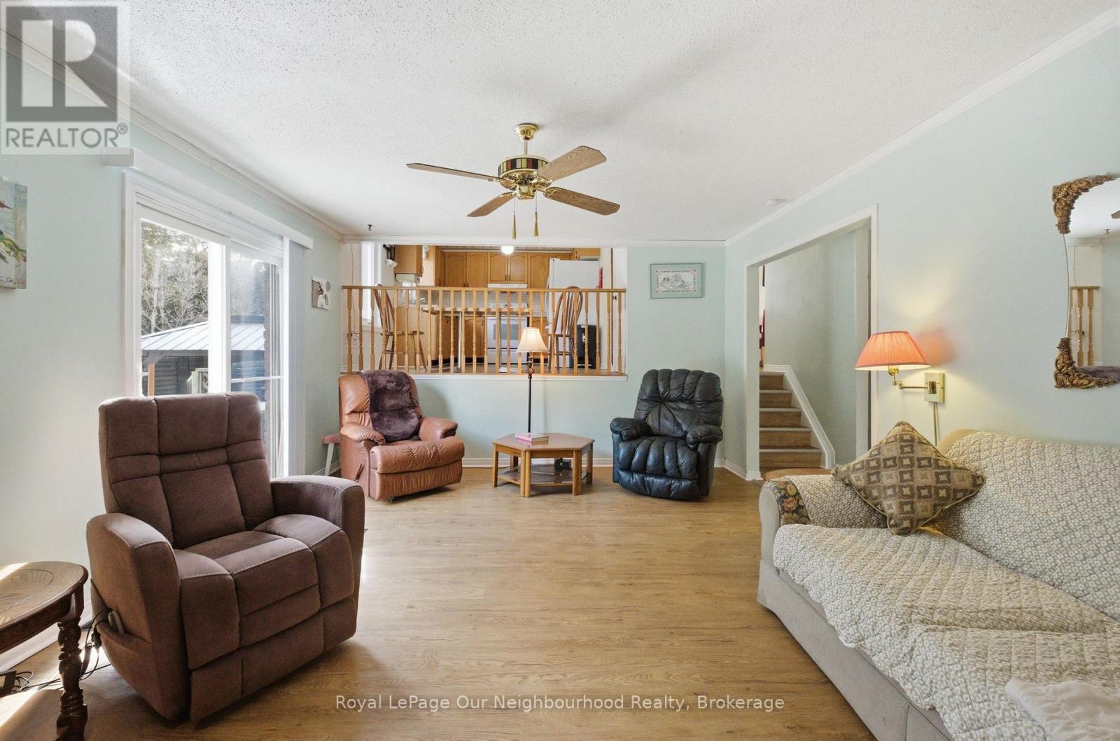 109 Ardwick Street, Whitby (Blue Grass Meadows), Ontario  L1N 8A1 - Photo 8 - E12848250