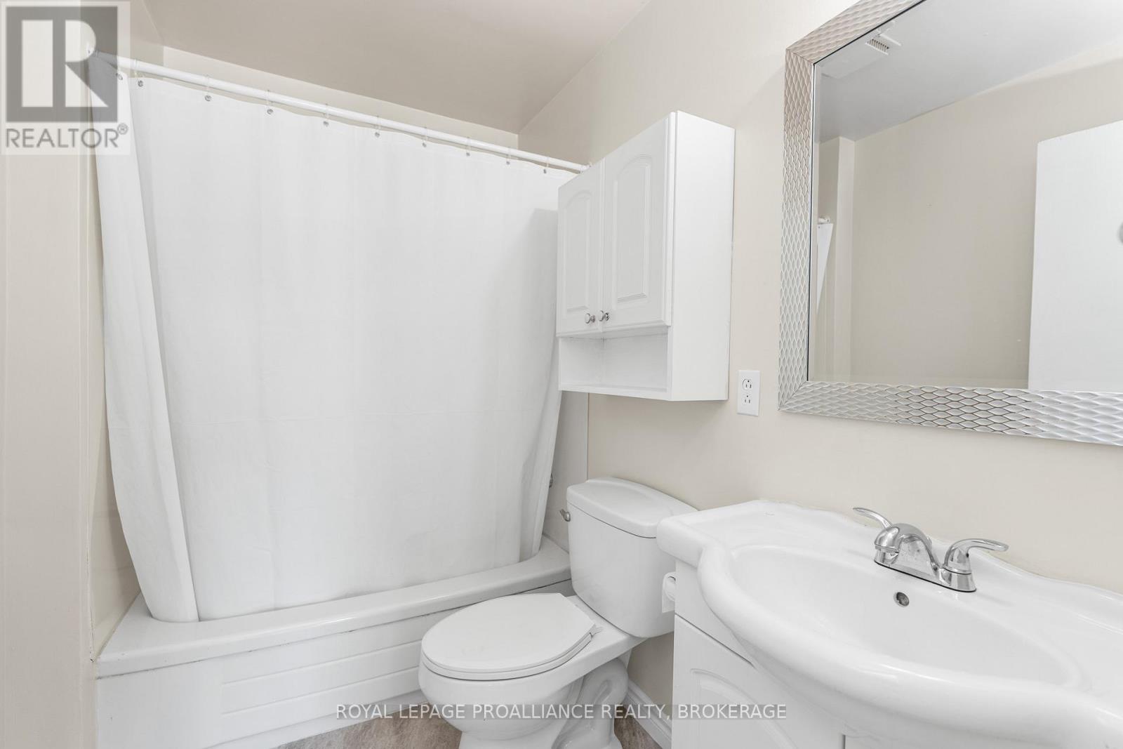 7 Dunkirk Avenue, Kingston, Ontario  K7K 2H3 - Photo 10 - X12848224