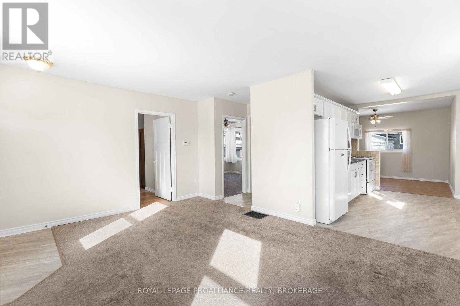 7 Dunkirk Avenue, Kingston, Ontario  K7K 2H3 - Photo 11 - X12848224