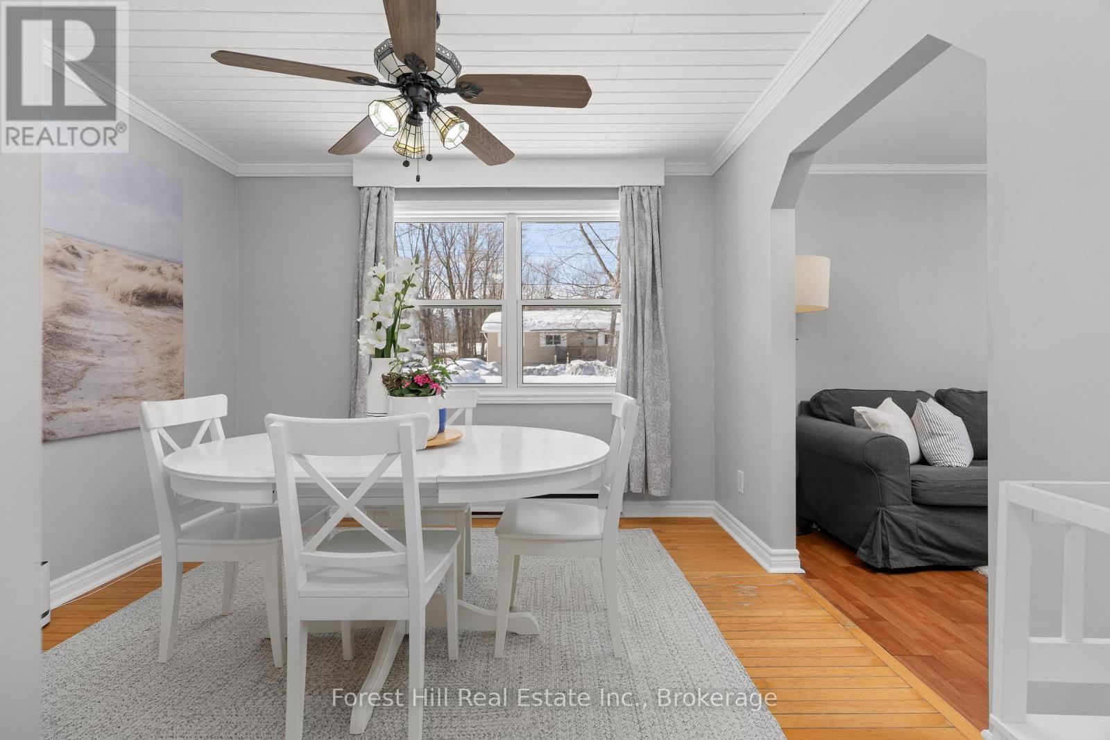 1012 North Burgess Avenue, Muskoka Lakes, Ontario  P0C 1A0 - Photo 11 - X12848052