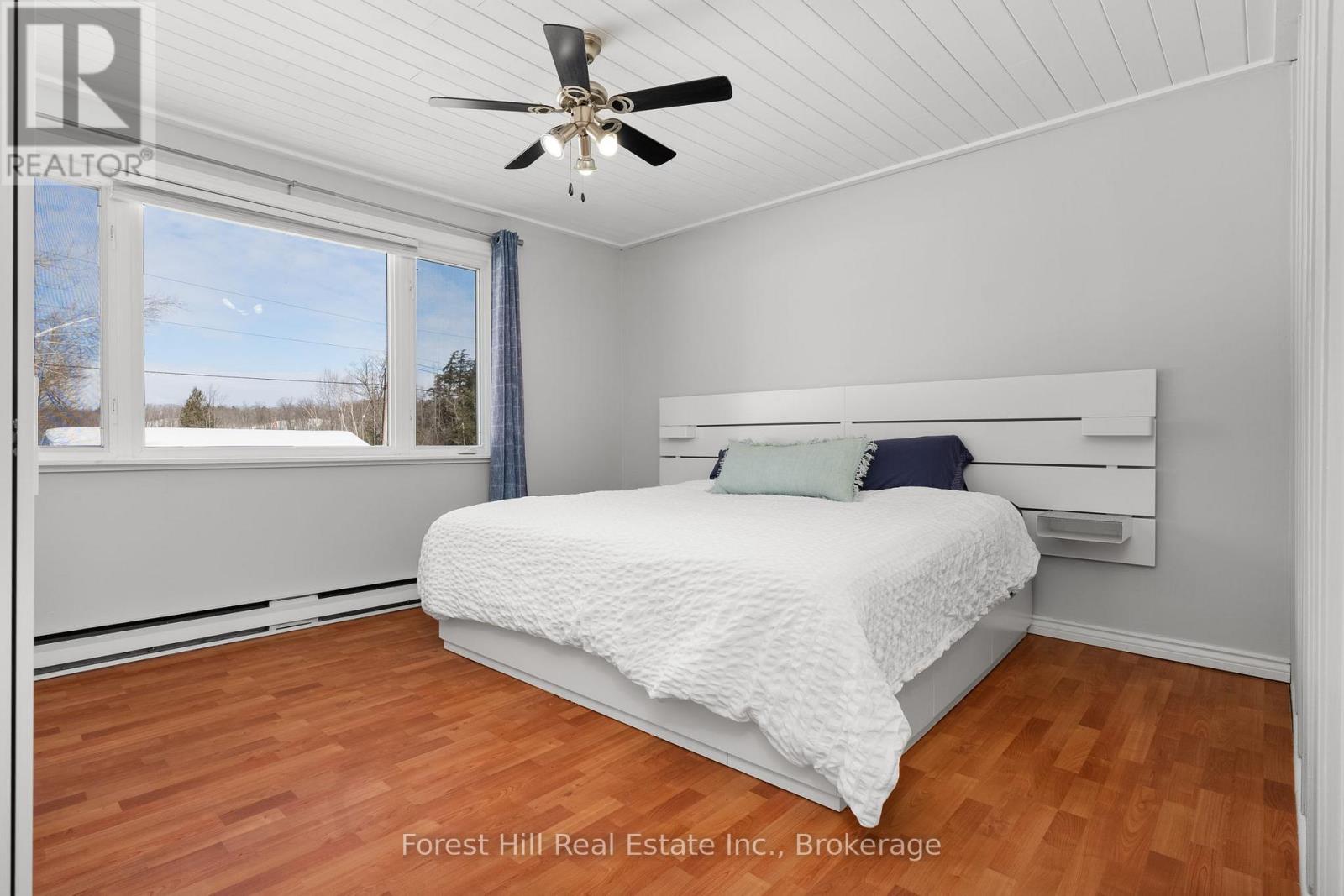 1012 North Burgess Avenue, Muskoka Lakes, Ontario  P0C 1A0 - Photo 18 - X12848052