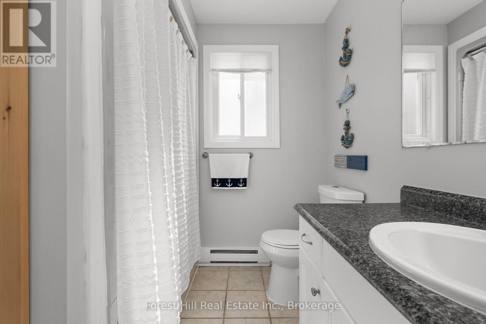 1012 North Burgess Avenue, Muskoka Lakes, Ontario  P0C 1A0 - Photo 21 - X12848052