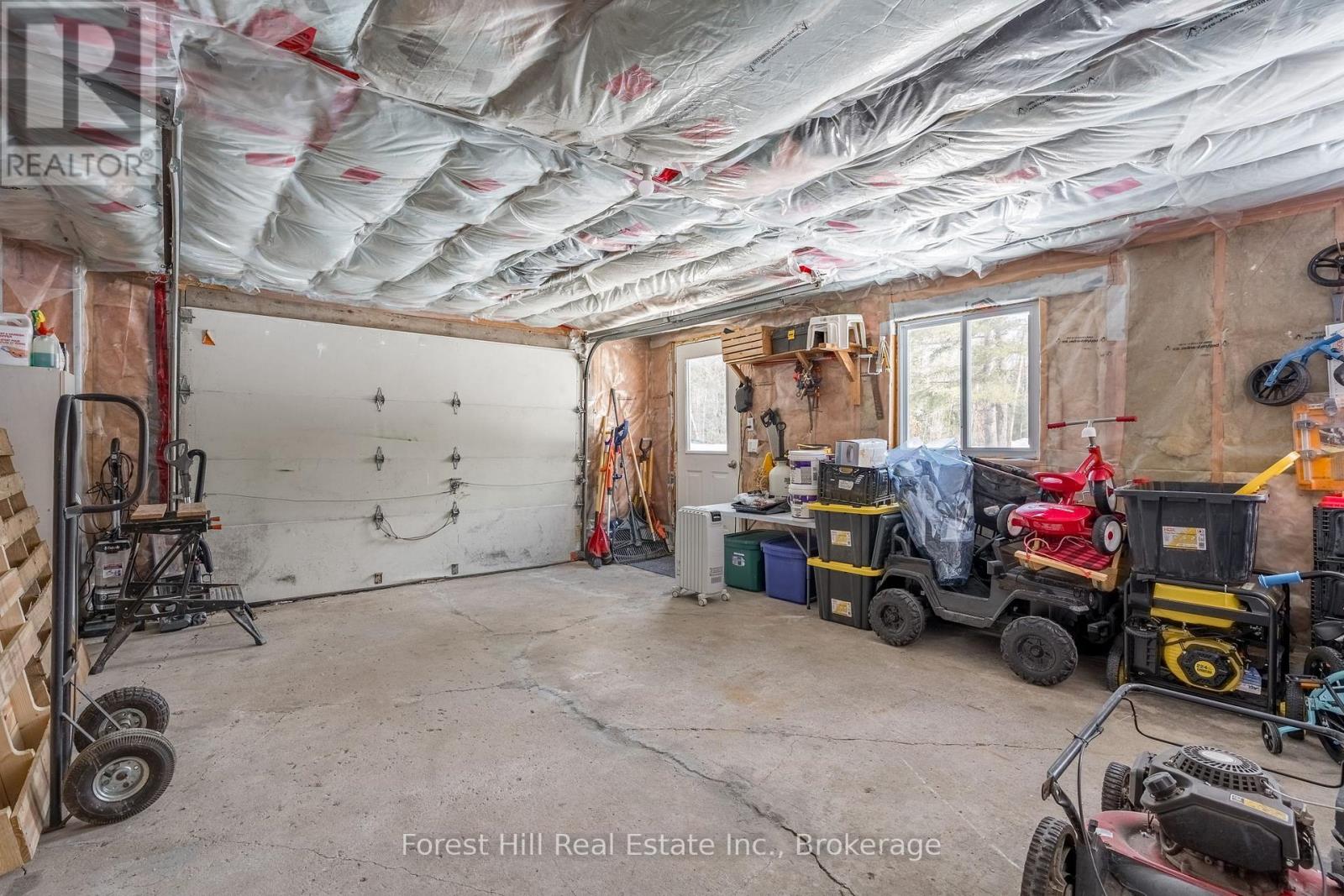 1012 North Burgess Avenue, Muskoka Lakes, Ontario  P0C 1A0 - Photo 24 - X12848052