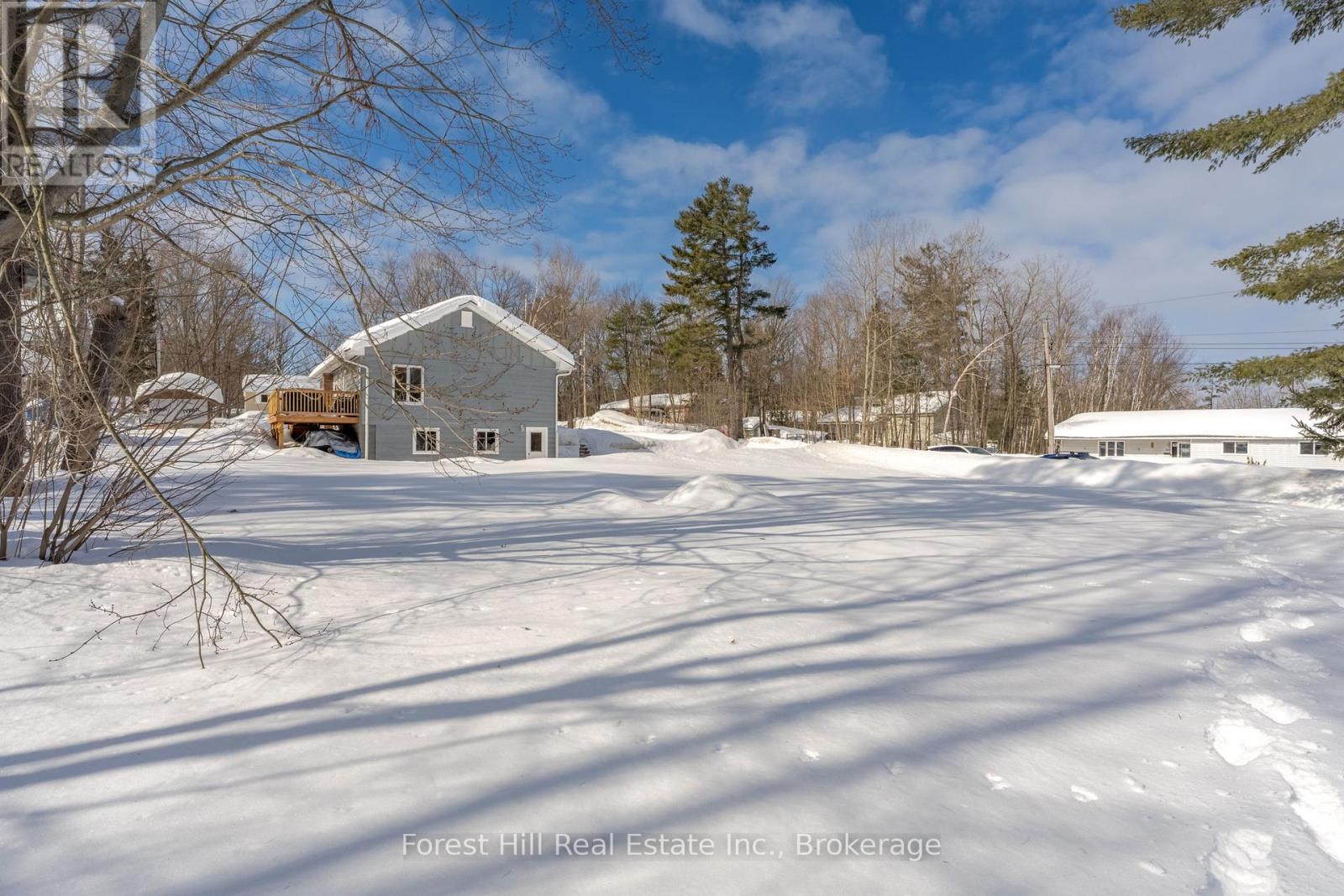 1012 North Burgess Avenue, Muskoka Lakes, Ontario  P0C 1A0 - Photo 32 - X12848052