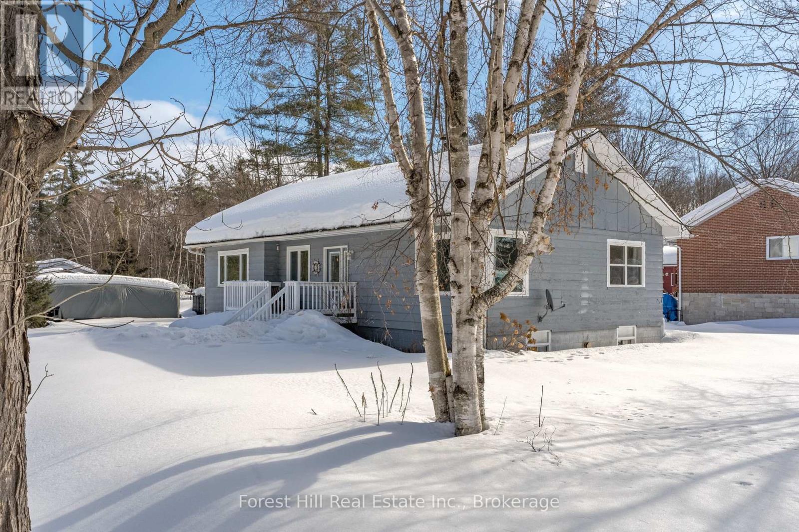 1012 North Burgess Avenue, Muskoka Lakes, Ontario  P0C 1A0 - Photo 33 - X12848052