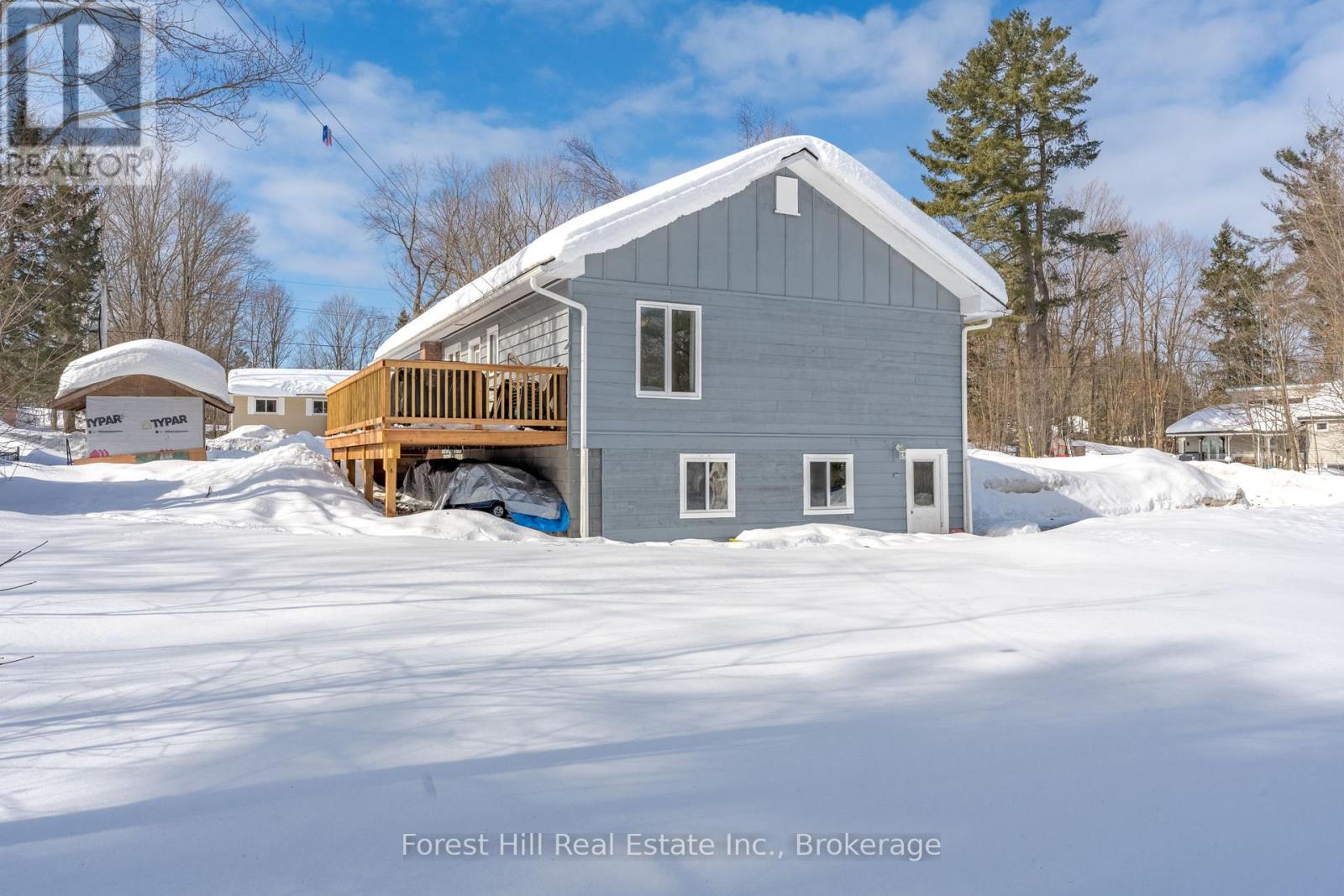 1012 North Burgess Avenue, Muskoka Lakes, Ontario  P0C 1A0 - Photo 4 - X12848052