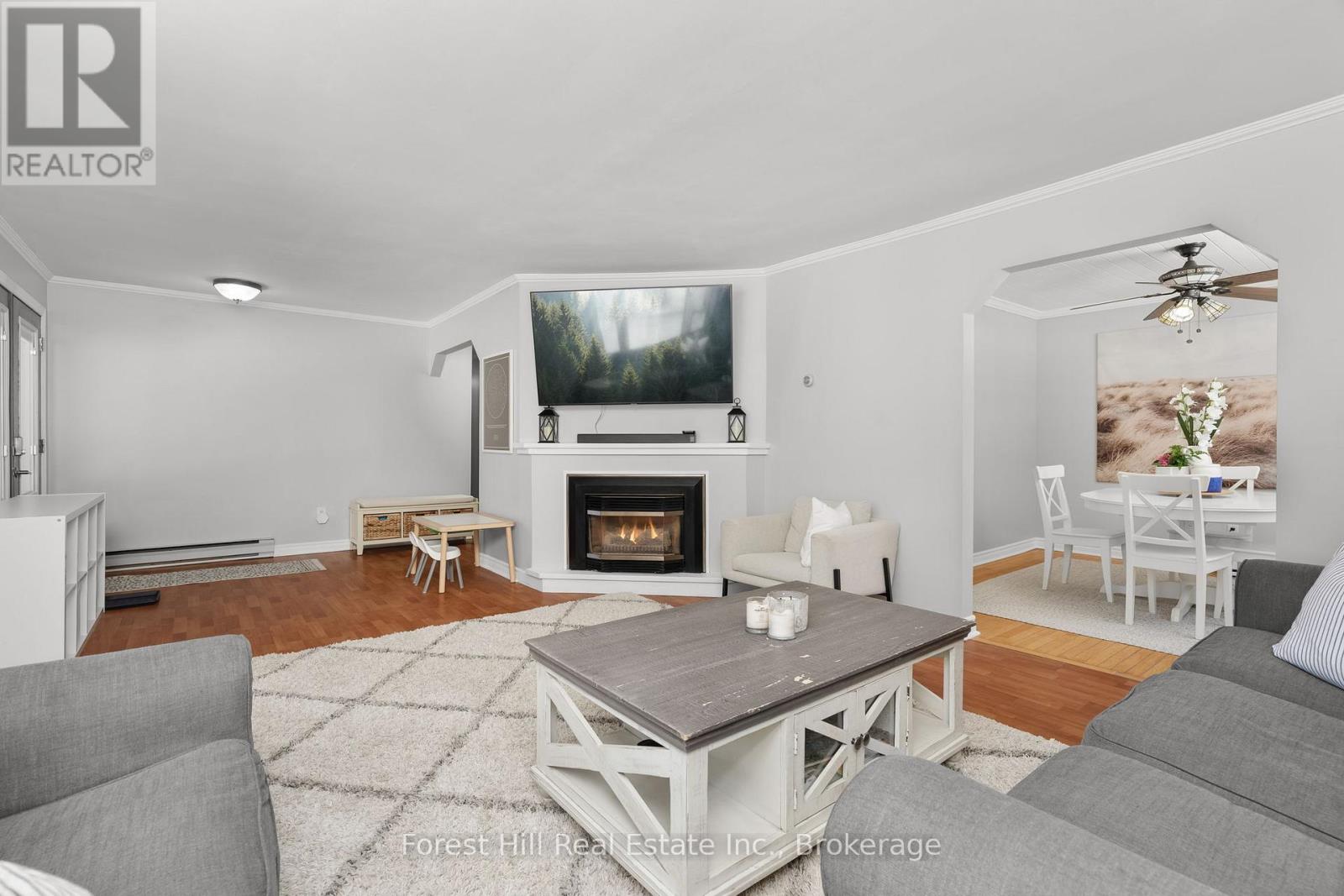 1012 North Burgess Avenue, Muskoka Lakes, Ontario  P0C 1A0 - Photo 9 - X12848052