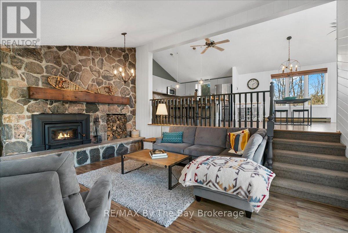 177 Talisman Mountain Drive, Grey Highlands, Ontario  N0C 1G0 - Photo 22 - X12848062