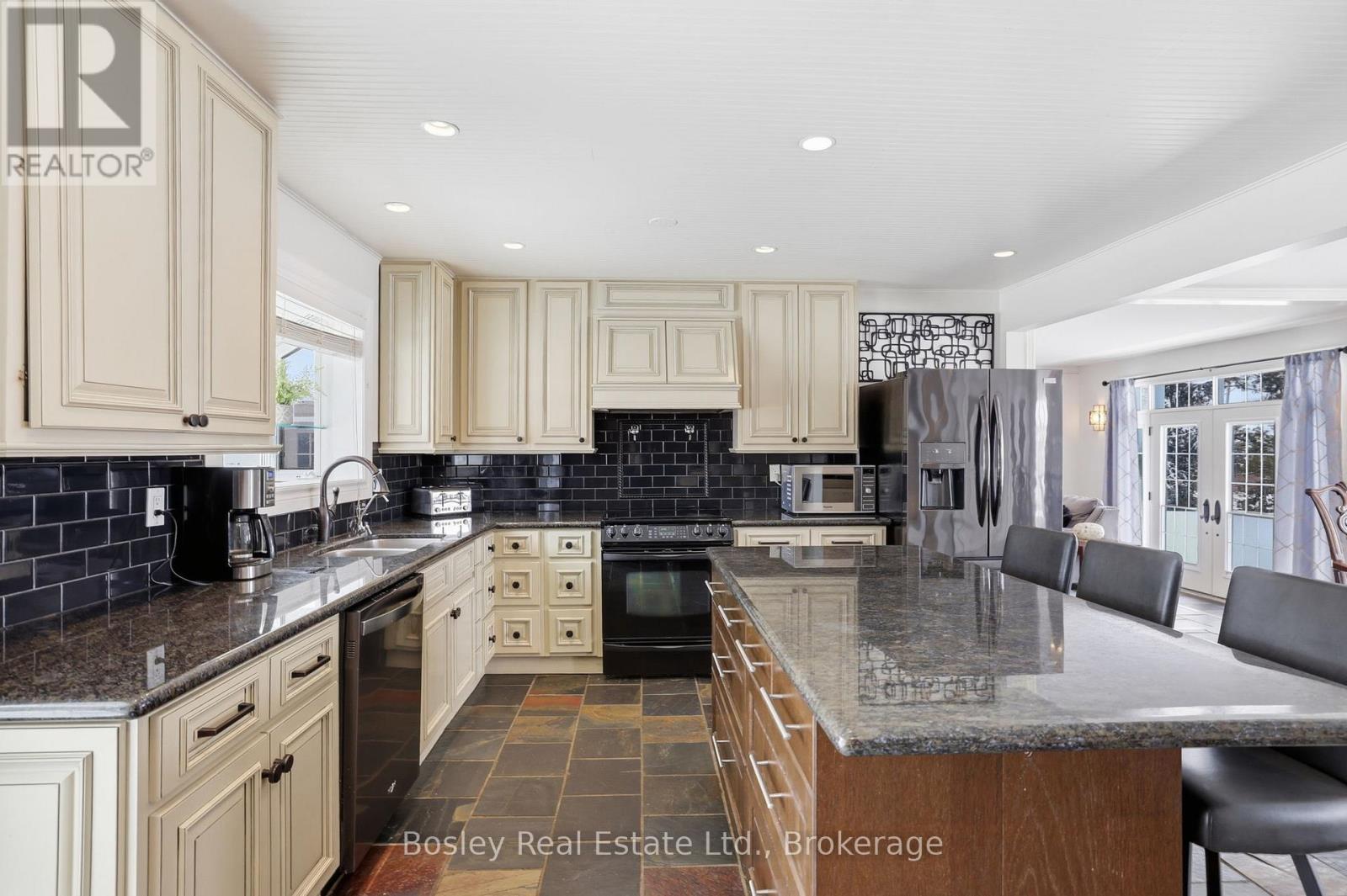 357190 The Blue Mountain Meaford Townline, Meaford, Ontario  N0H 2P0 - Photo 11 - X12848204