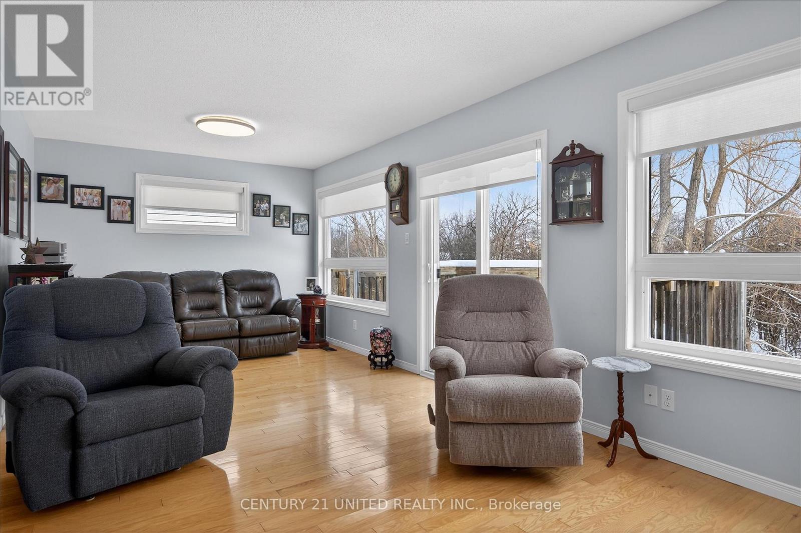 27 - 909 Wentworth Street, Peterborough (Otonabee Ward 1), Ontario  K9J 8R7 - Photo 18 - X12848044