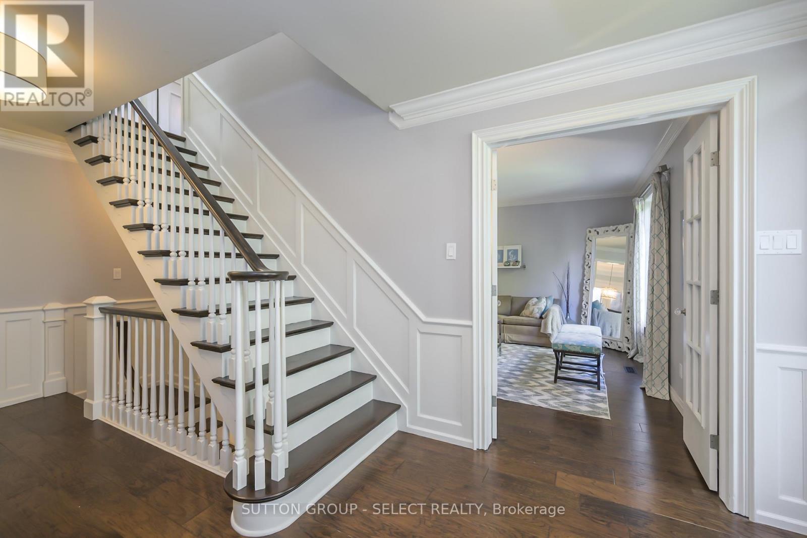 22 Mapleton Place, London South, Ontario  N6K 4A5 - Photo 4 - X12848108