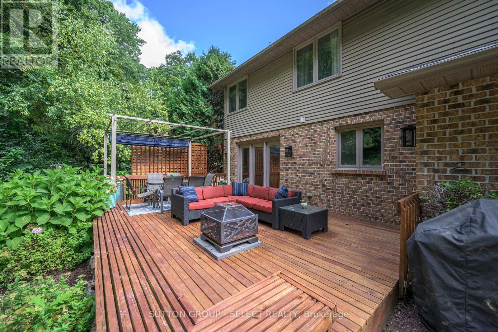 22 Mapleton Place, London South, Ontario  N6K 4A5 - Photo 44 - X12848108