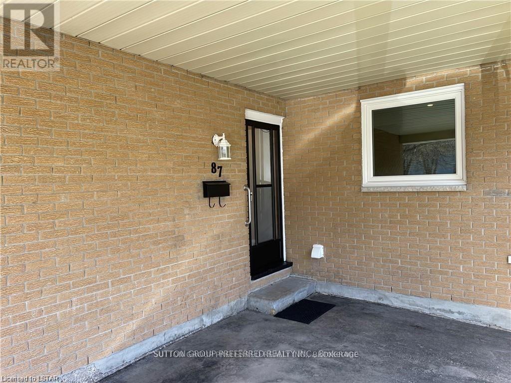 87 Monmore Road, London North, Ontario  N6G 2W7 - Photo 2 - X12848136