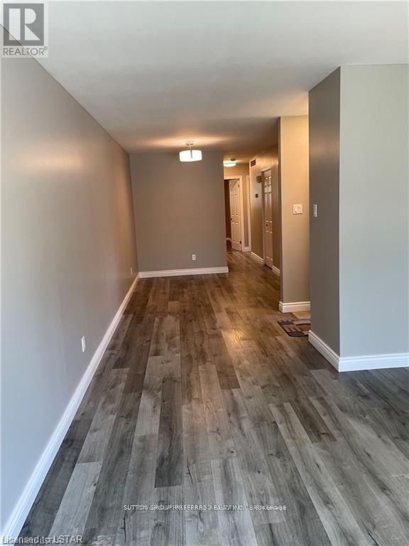 87 Monmore Road, London North, Ontario  N6G 2W7 - Photo 5 - X12848136