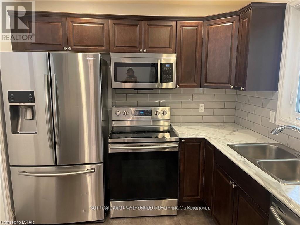 87 Monmore Road, London North, Ontario  N6G 2W7 - Photo 8 - X12848136