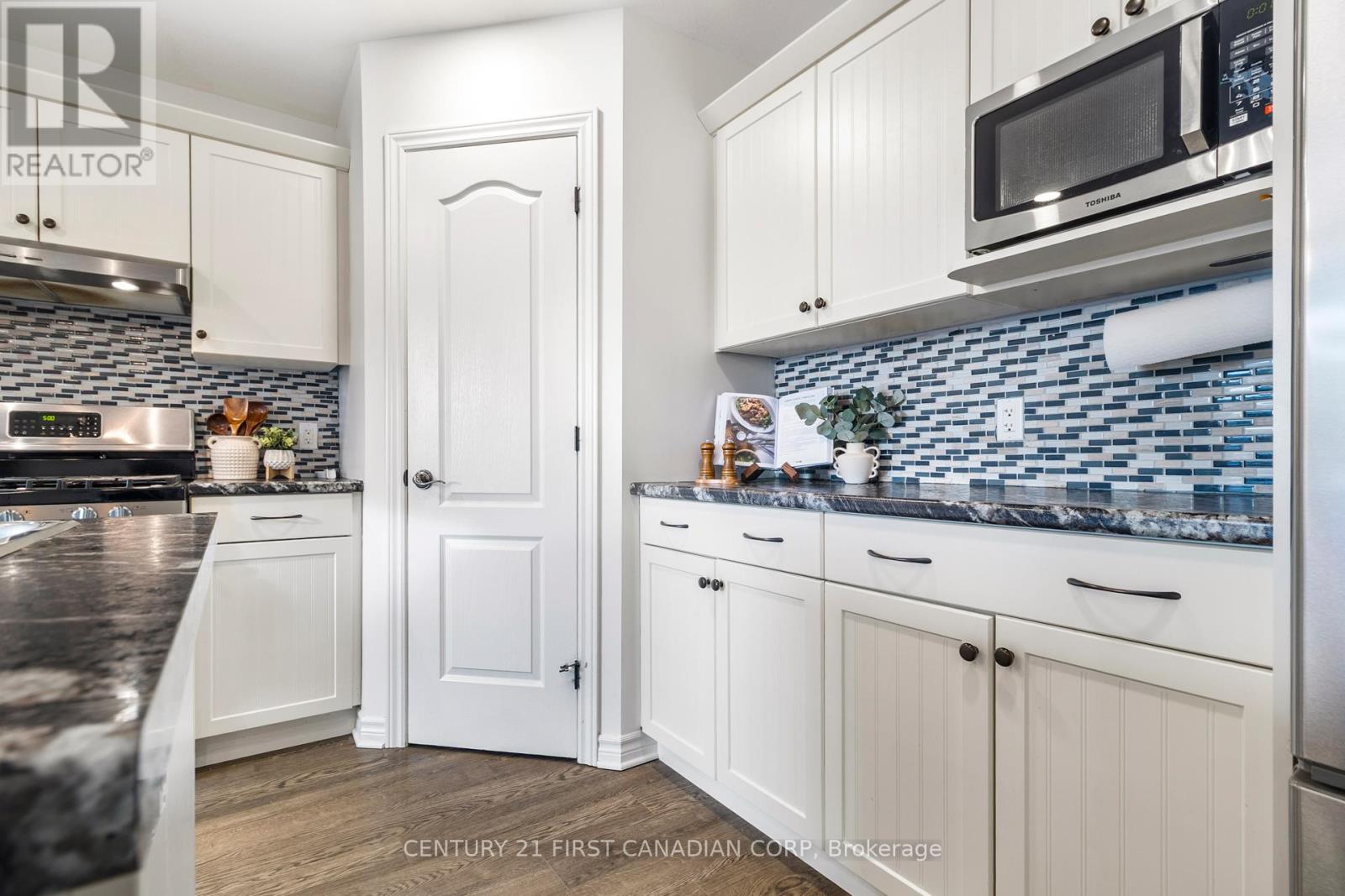 361 Beech Street, Lucan Biddulph, Ontario  N0M 2J0 - Photo 13 - X12848242