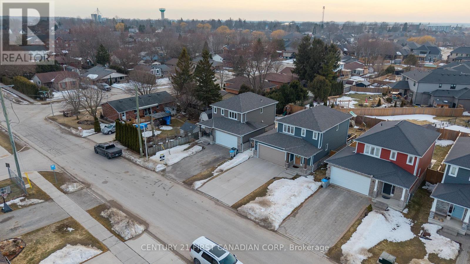 361 Beech Street, Lucan Biddulph, Ontario  N0M 2J0 - Photo 30 - X12848242