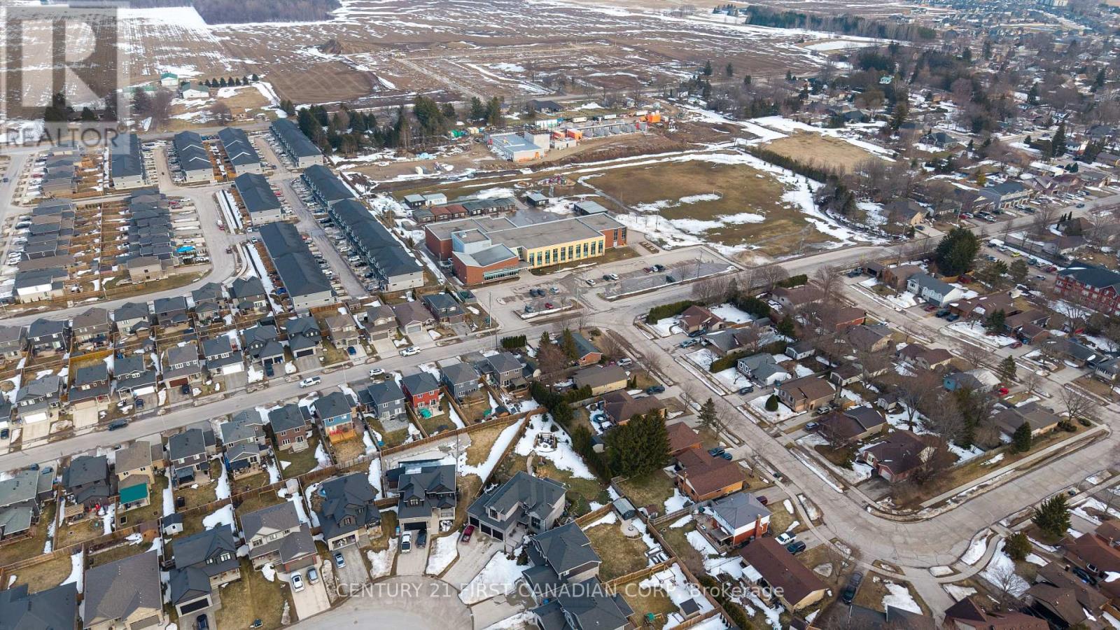 361 Beech Street, Lucan Biddulph, Ontario  N0M 2J0 - Photo 37 - X12848242