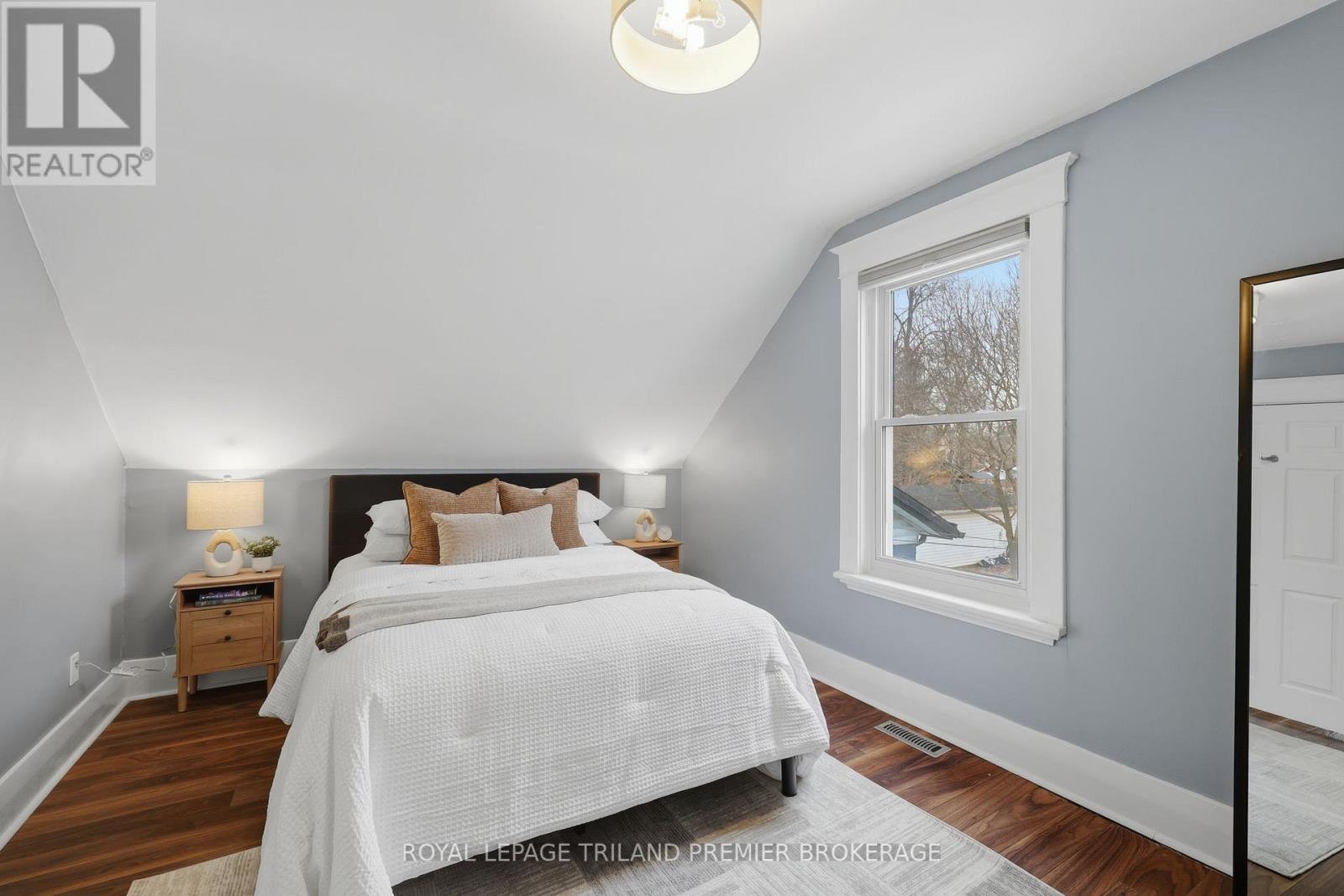 98 Briscoe Street E, London South, Ontario  N6C 1X2 - Photo 32 - X12848272