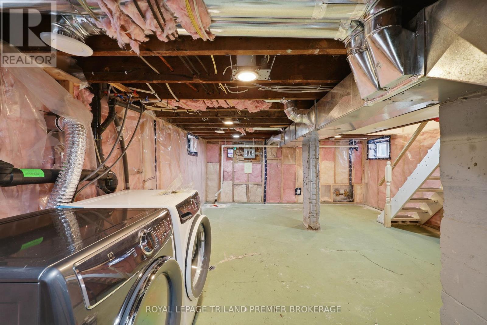 98 Briscoe Street E, London South, Ontario  N6C 1X2 - Photo 36 - X12848272