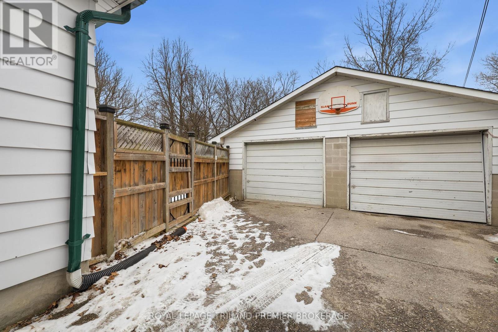 98 Briscoe Street E, London South, Ontario  N6C 1X2 - Photo 38 - X12848272