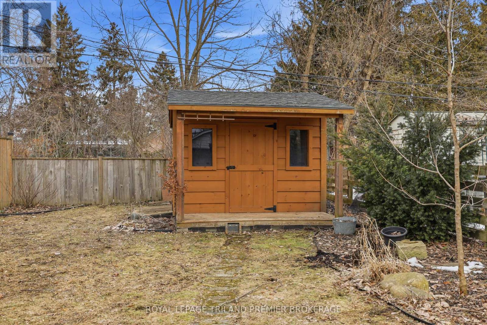 98 Briscoe Street E, London South, Ontario  N6C 1X2 - Photo 44 - X12848272