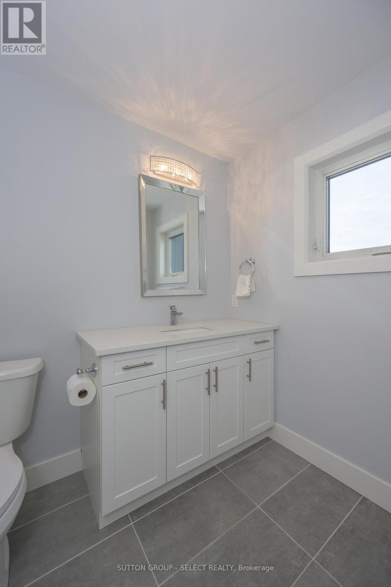 1796 Brayford Avenue, London South, Ontario  N6K 0H4 - Photo 25 - X12848274