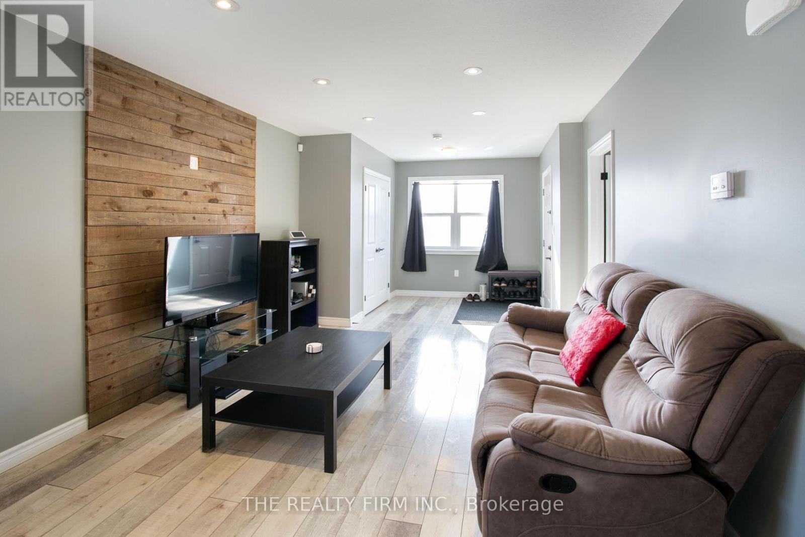 84 Adelaide Street S, London South, Ontario  N5Z 3K5 - Photo 9 - X12848350