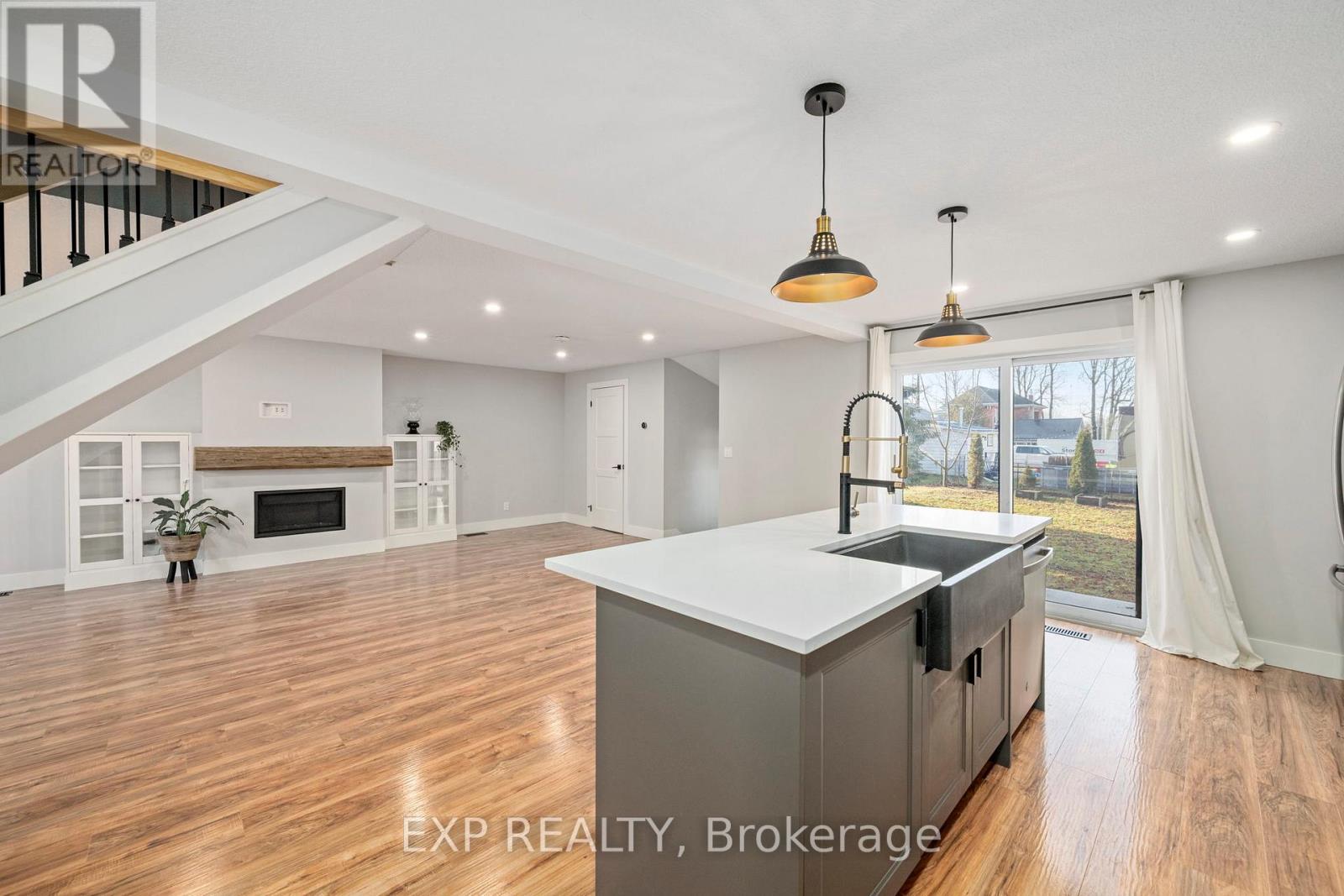 164 Nancy Street, Dutton/dunwich, Ontario  N0L 1J0 - Photo 2 - X12848364