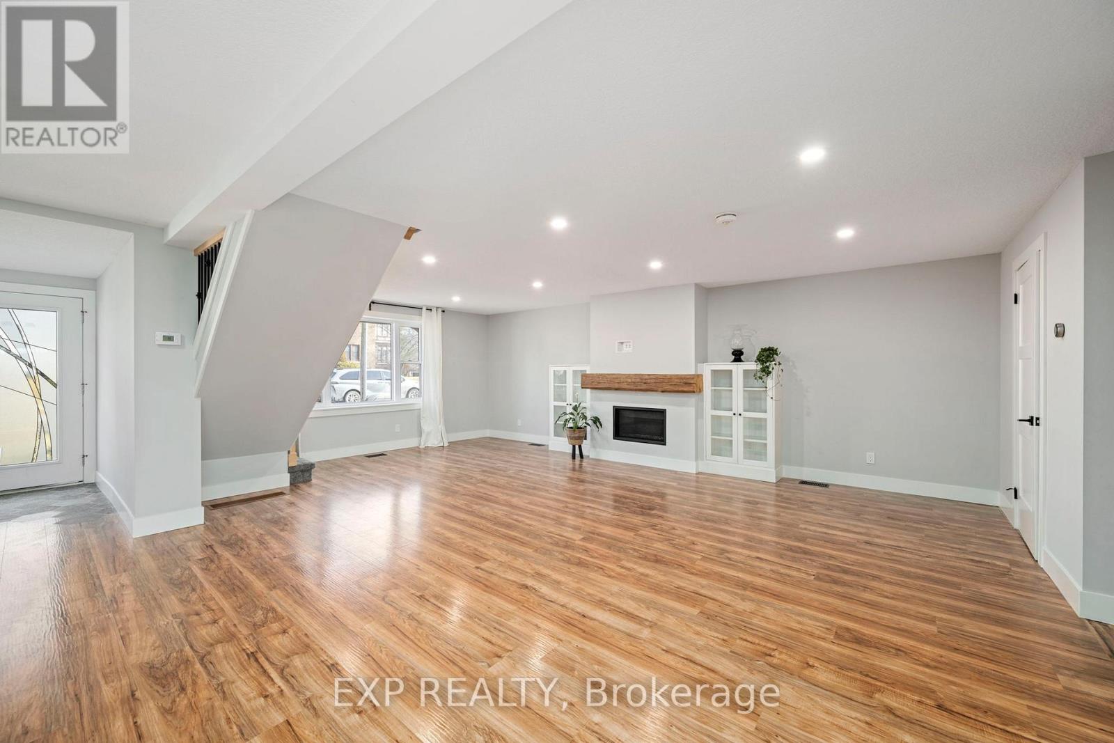 164 Nancy Street, Dutton/dunwich, Ontario  N0L 1J0 - Photo 3 - X12848364