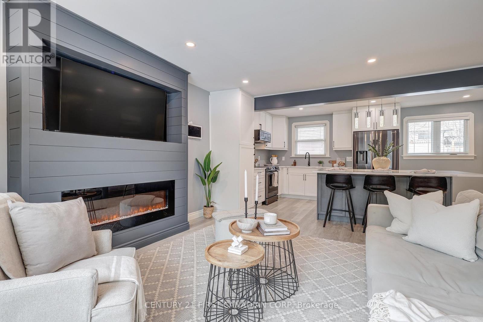 Photo 12 of 48 for 527 Belvedere Avenue