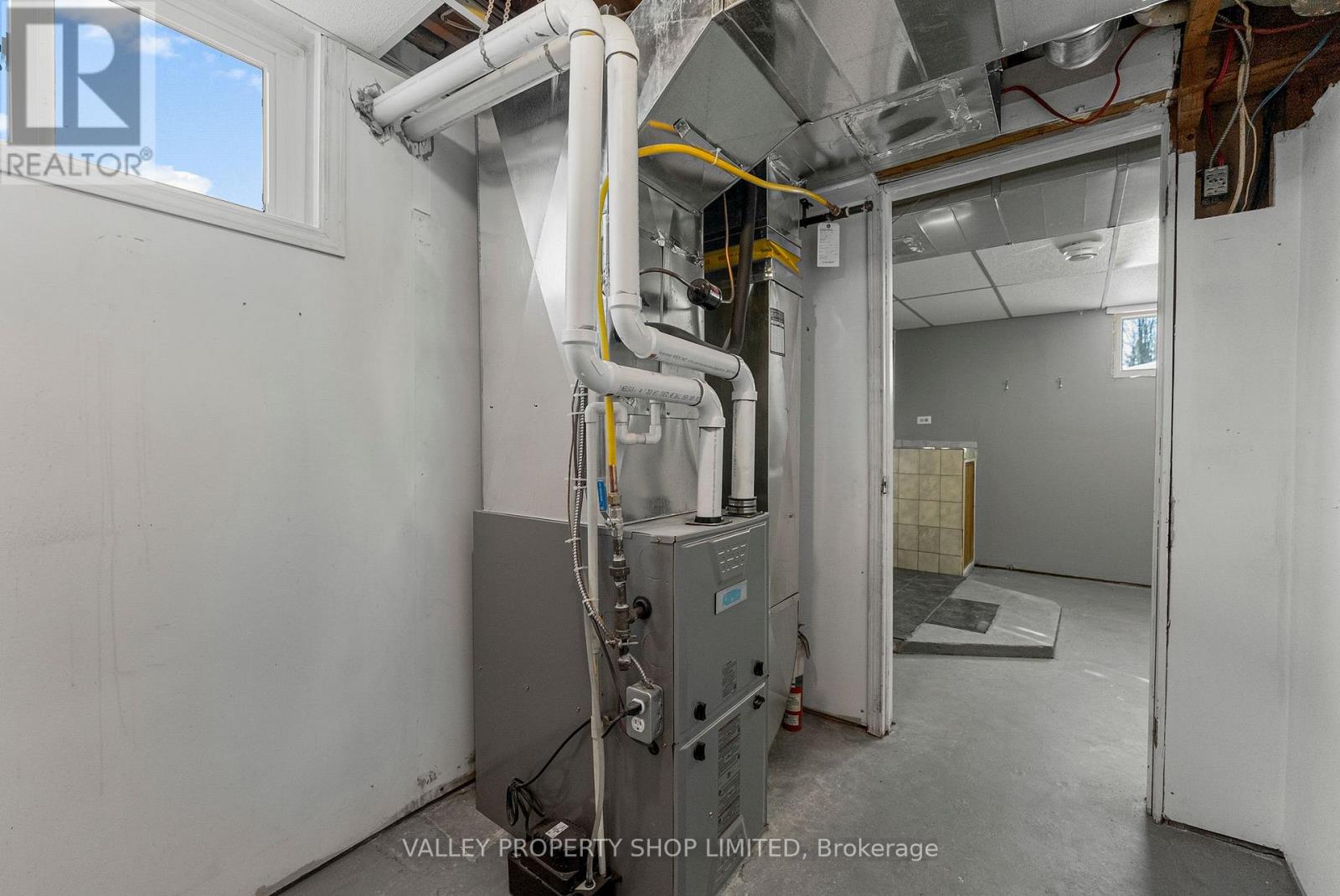 1224 B Line Road, Laurentian Valley, Ontario  K8A 6W8 - Photo 26 - X12848316