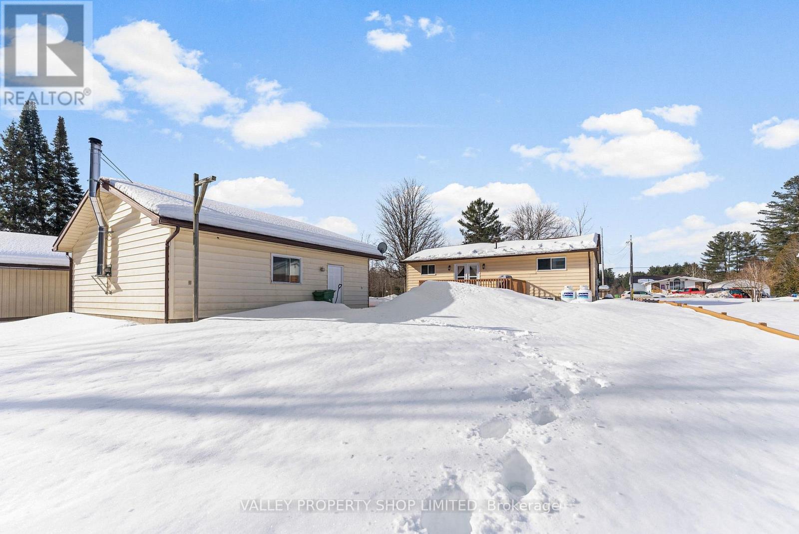 1224 B Line Road, Laurentian Valley, Ontario  K8A 6W8 - Photo 33 - X12848316