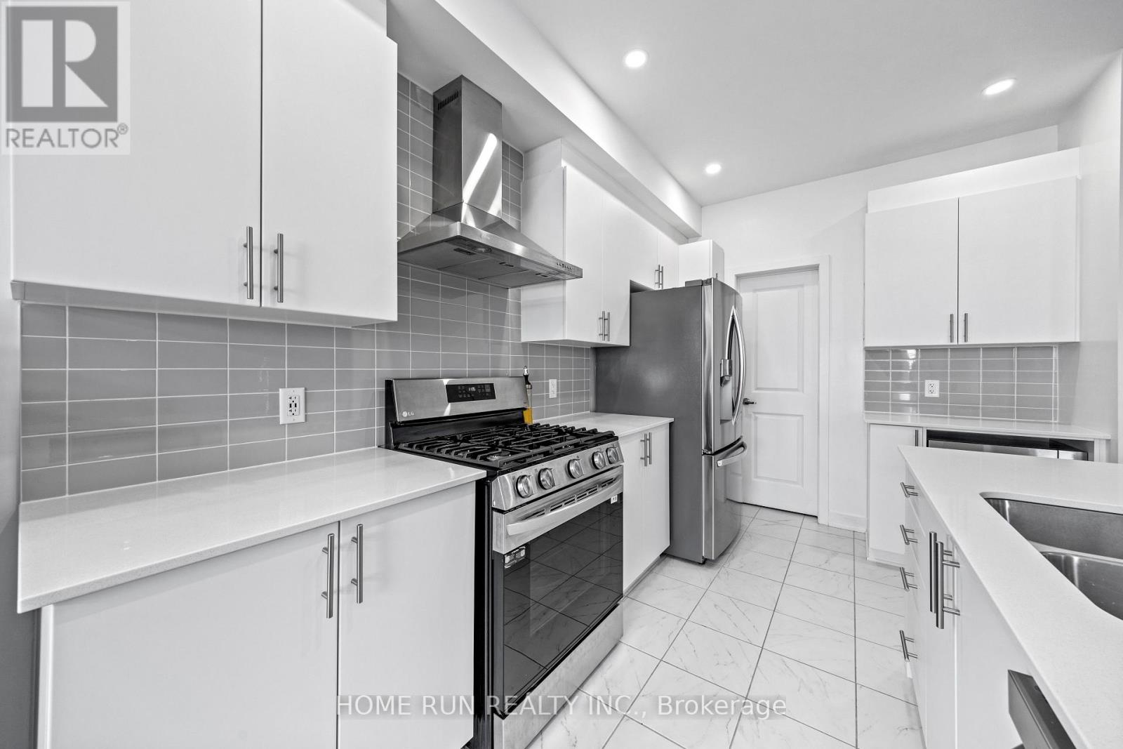 909 Beckton Heights, Ottawa, Ontario  K2S 2X5 - Photo 17 - X12848116