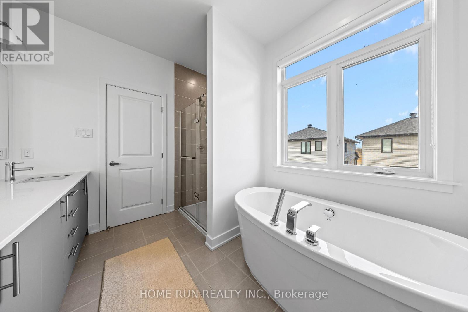 909 Beckton Heights, Ottawa, Ontario  K2S 2X5 - Photo 33 - X12848116