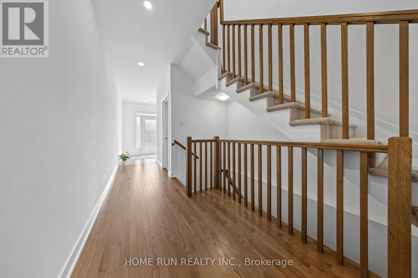 909 Beckton Heights, Ottawa, Ontario  K2S 2X5 - Photo 4 - X12848116