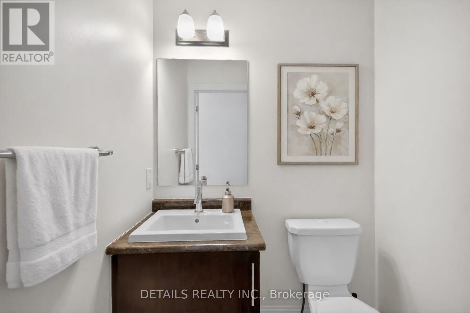 124 Overberg Way, Ottawa, Ontario  K2S 0J7 - Photo 4 - X12848206