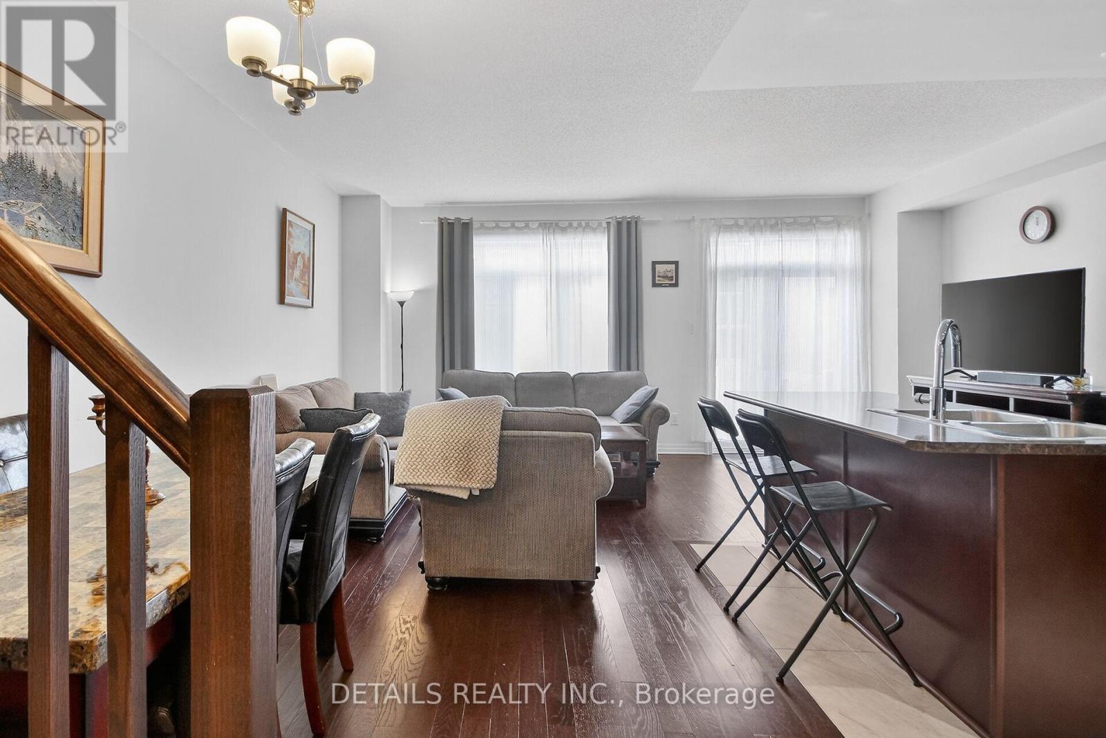 124 Overberg Way, Ottawa, Ontario  K2S 0J7 - Photo 7 - X12848206