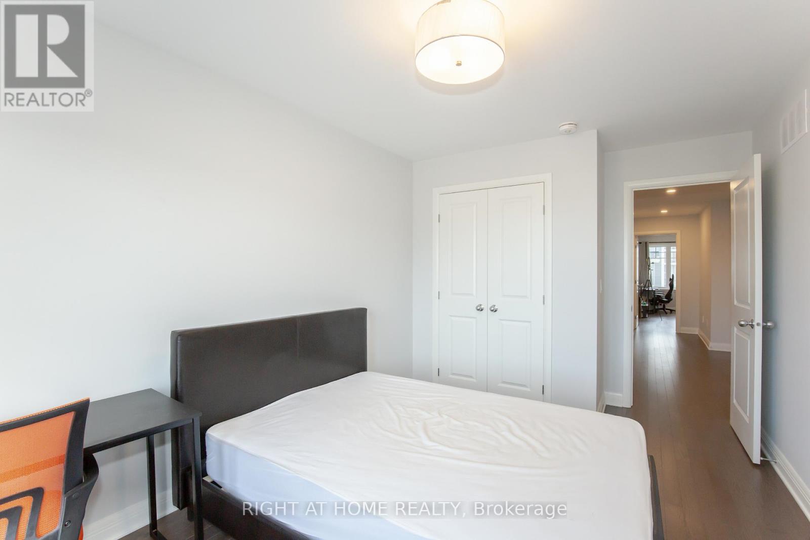 521 Hitzlay Terrace, Ottawa, Ontario  K2T 0S1 - Photo 21 - X12848384