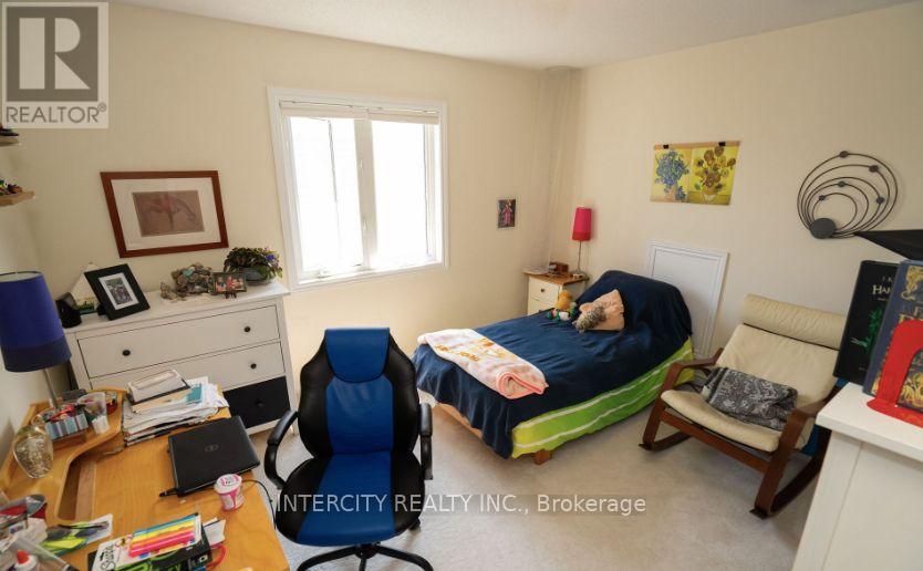 32 Waterview Road, Wasaga Beach, Ontario  L9Z 0E9 - Photo 21 - S12841624