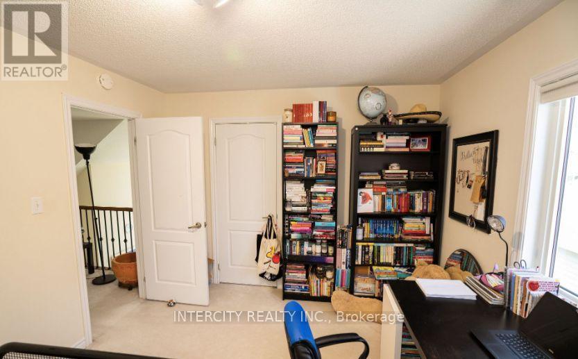 32 Waterview Road, Wasaga Beach, Ontario  L9Z 0E9 - Photo 25 - S12841624