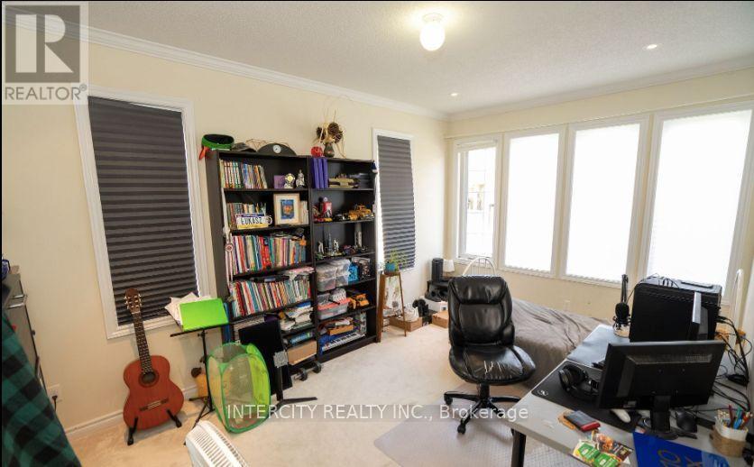 32 Waterview Road, Wasaga Beach, Ontario  L9Z 0E9 - Photo 5 - S12841624