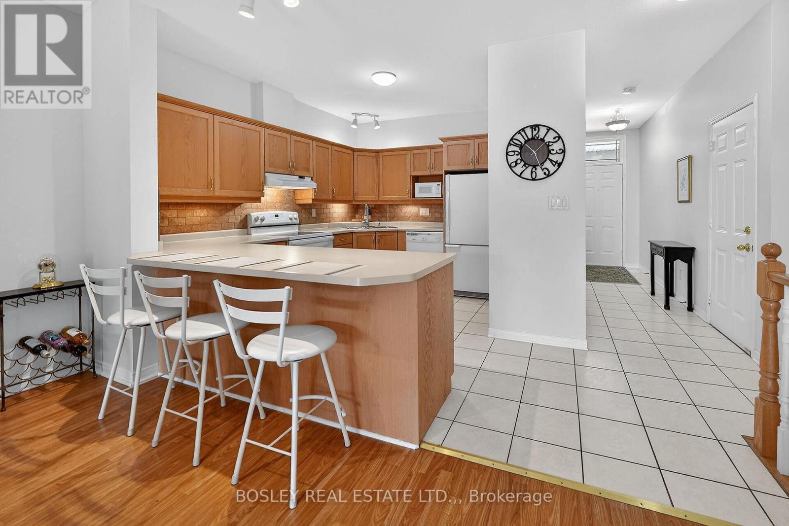 Th 9 - 3381 Montrose Road, Niagara Falls, Ontario  L2H 0J9 - Photo 11 - X12848010