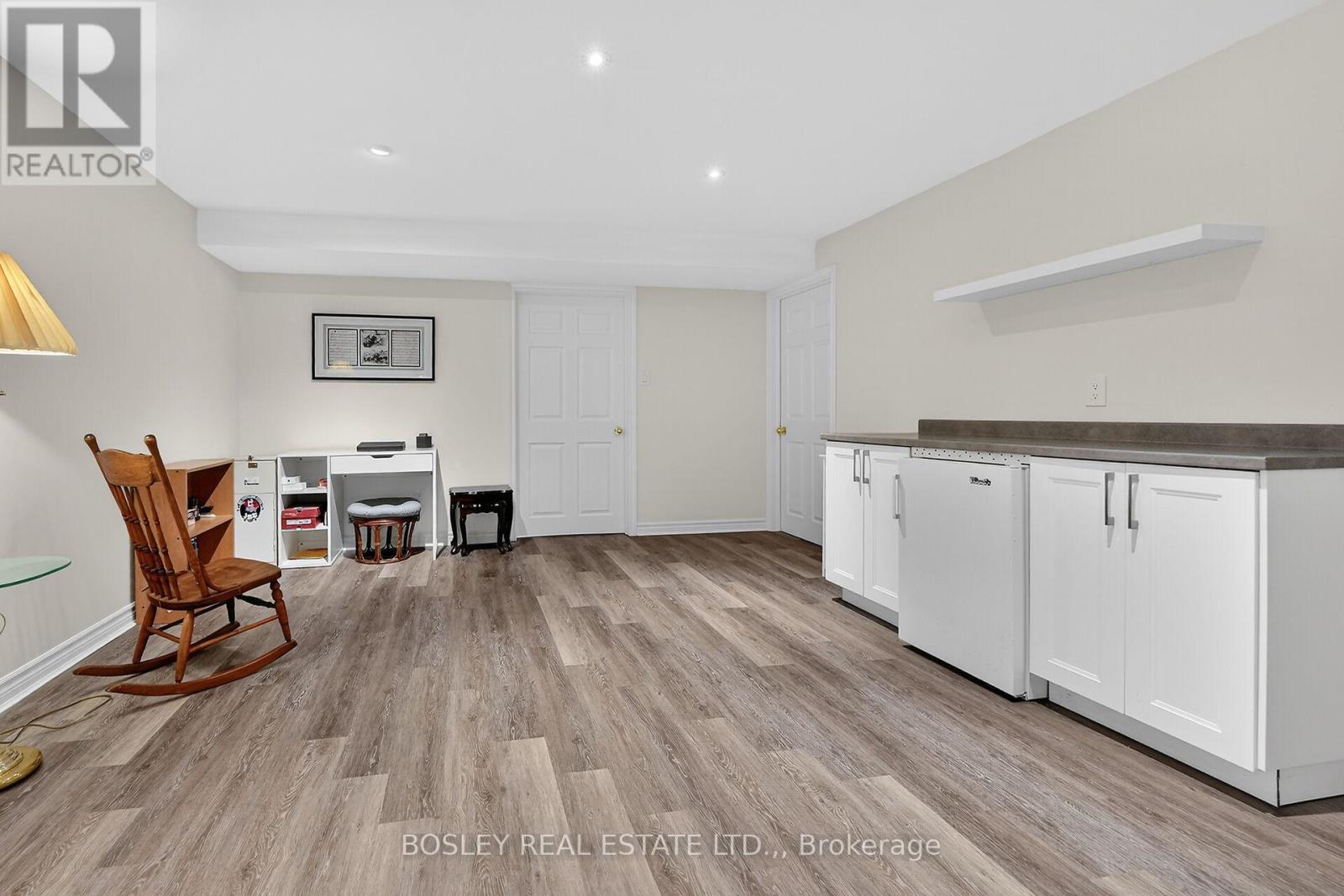 Th 9 - 3381 Montrose Road, Niagara Falls, Ontario  L2H 0J9 - Photo 22 - X12848010