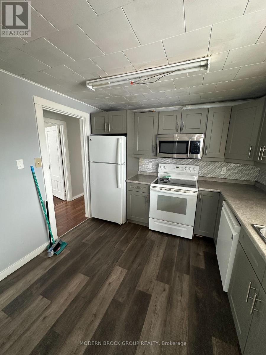 A - 17 Jessie Street, Brockville, Ontario  K6V 3M6 - Photo 10 - X12848216