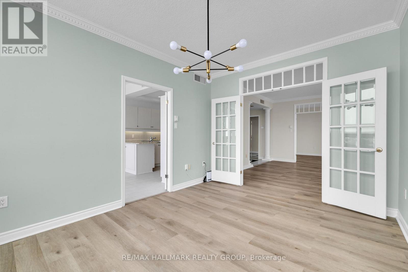 1502 - 1480 Riverside Drive, Ottawa, Ontario  K1G 5H2 - Photo 10 - X12750428