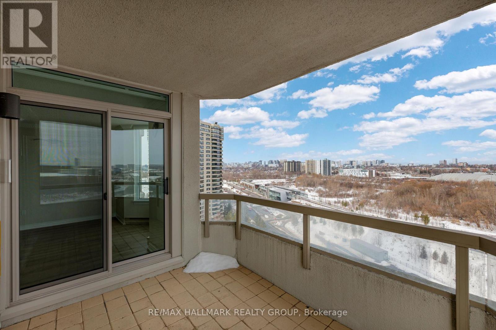 1502 - 1480 Riverside Drive, Ottawa, Ontario  K1G 5H2 - Photo 11 - X12750428