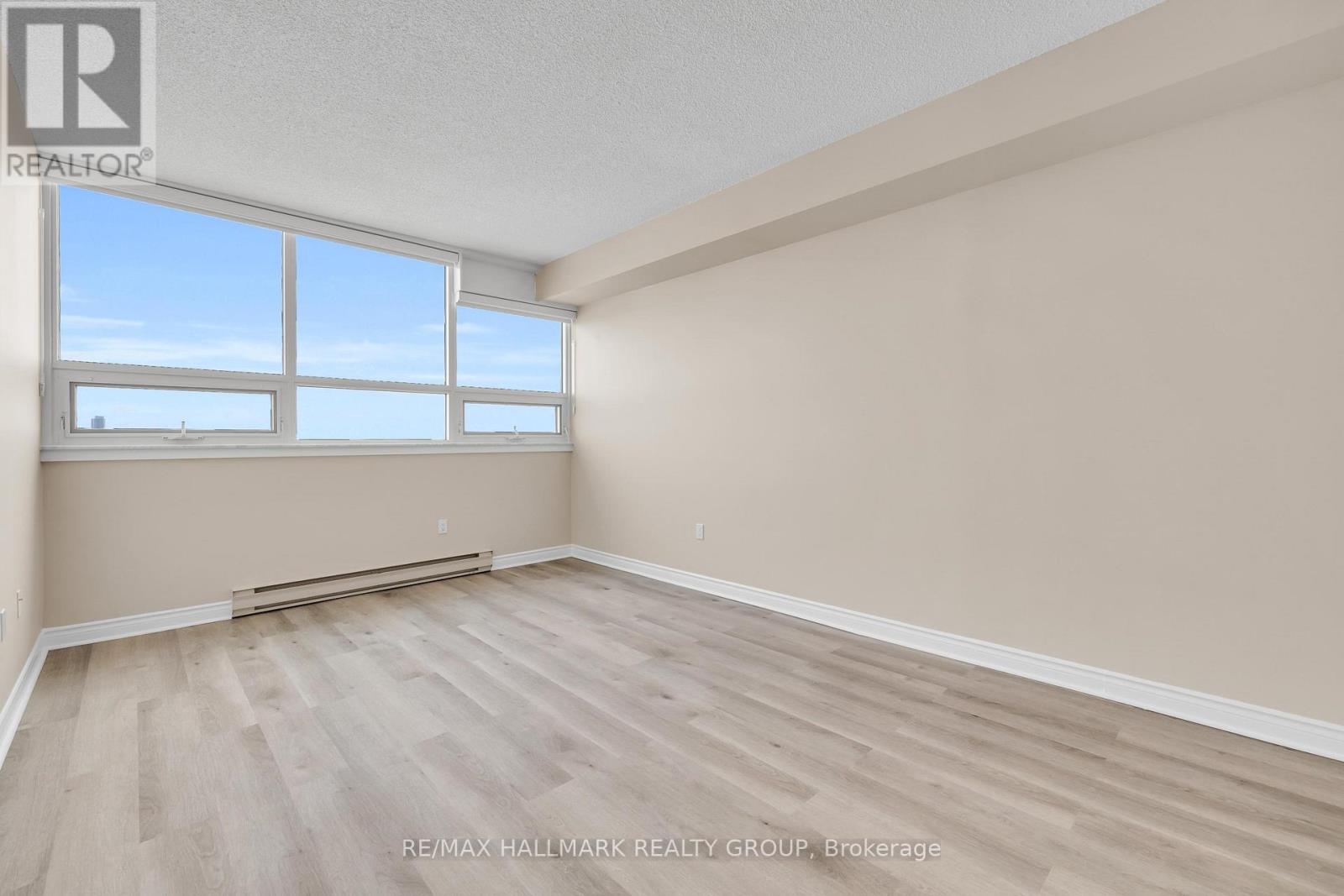 1502 - 1480 Riverside Drive, Ottawa, Ontario  K1G 5H2 - Photo 17 - X12750428